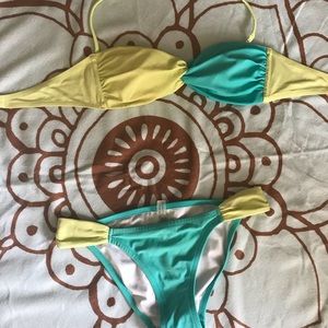 Strapless bathing suit